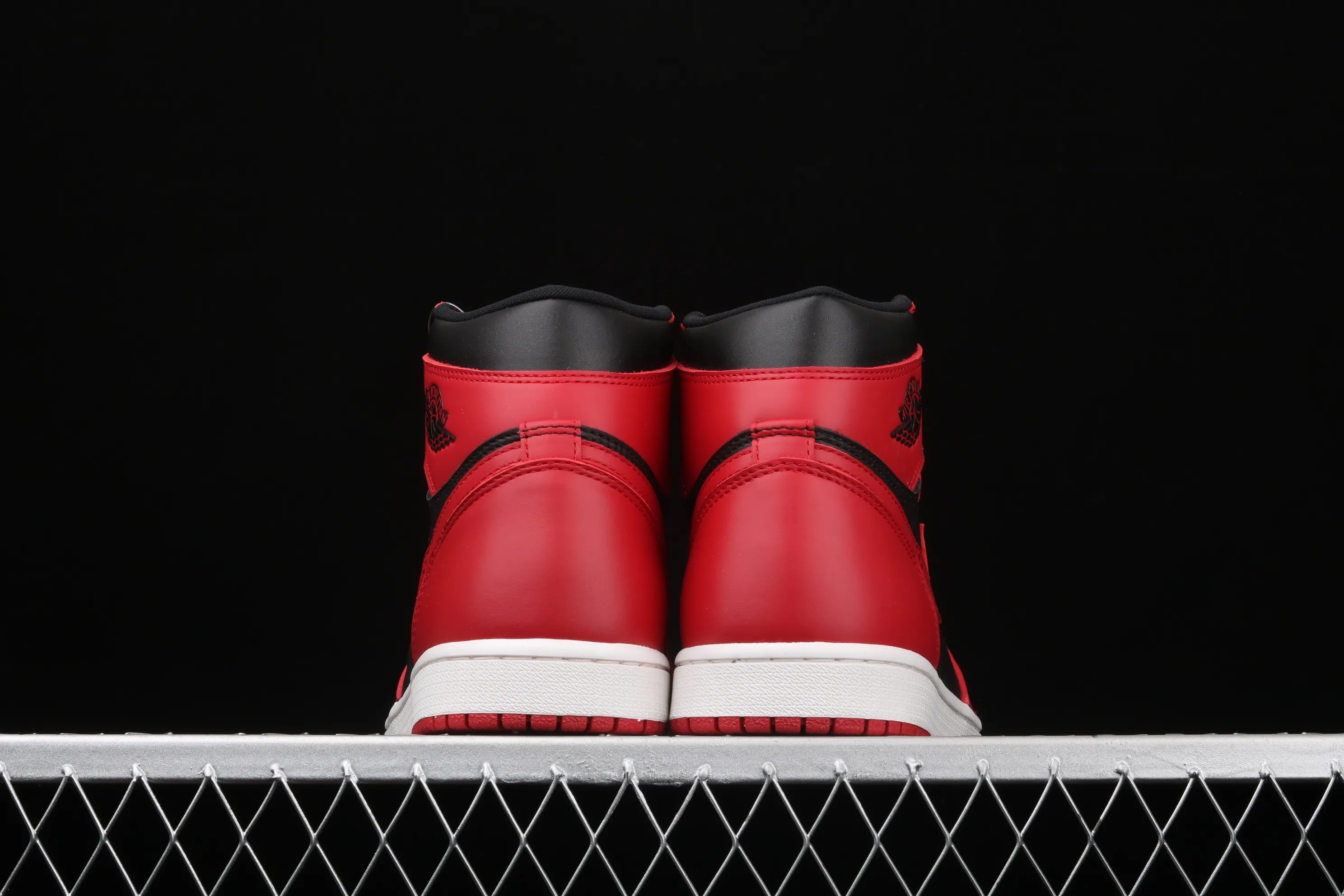All categories Air Jordan Jordan series basketball shoes Air Jordan 1 High X version Air Jordan 1 Hi 85 AJ1 Joe 1 reverse black and red prohibited high-top basketball shoes BQ4422-600
